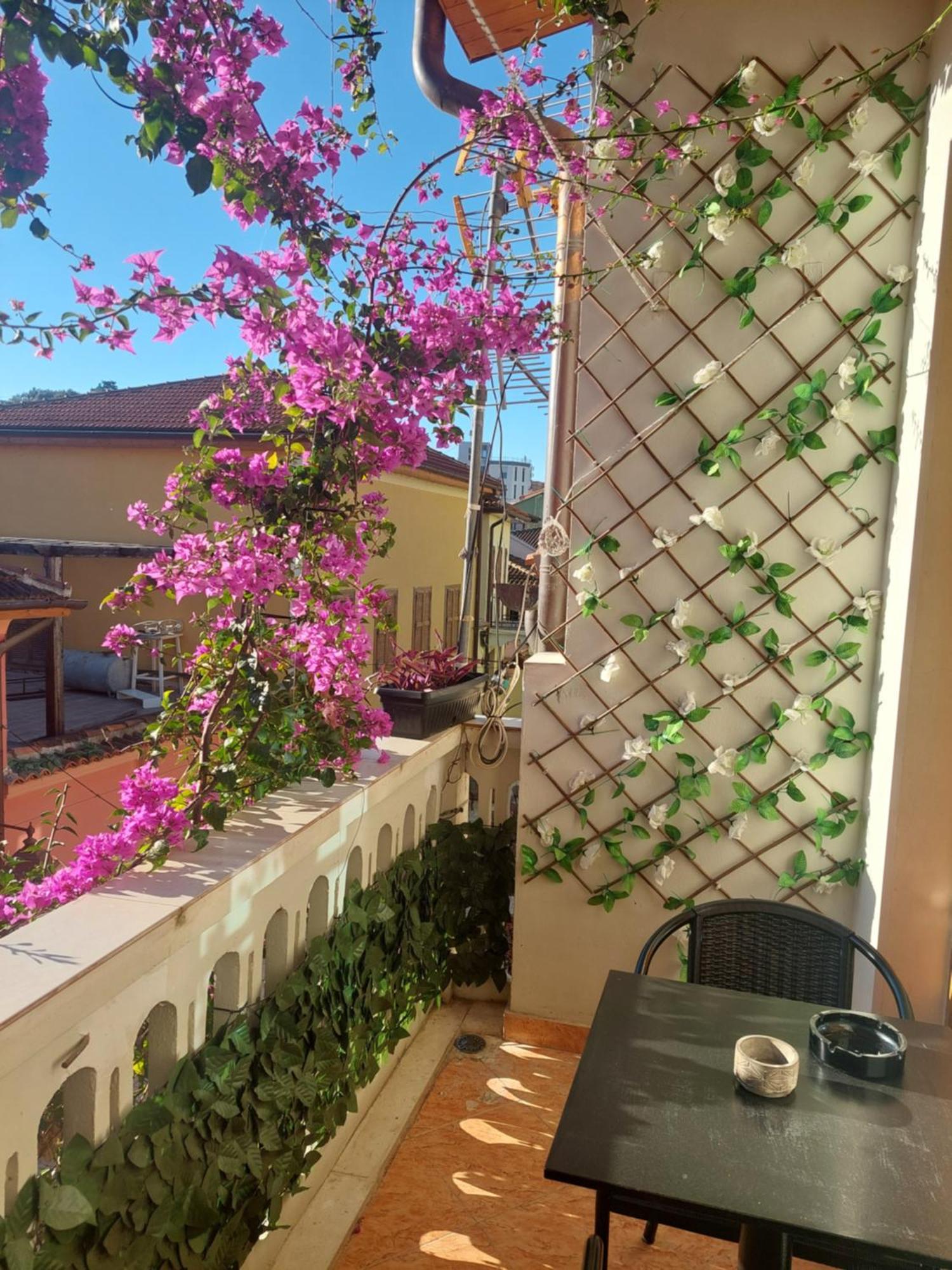 Godard Apartments Vlore Exterior photo